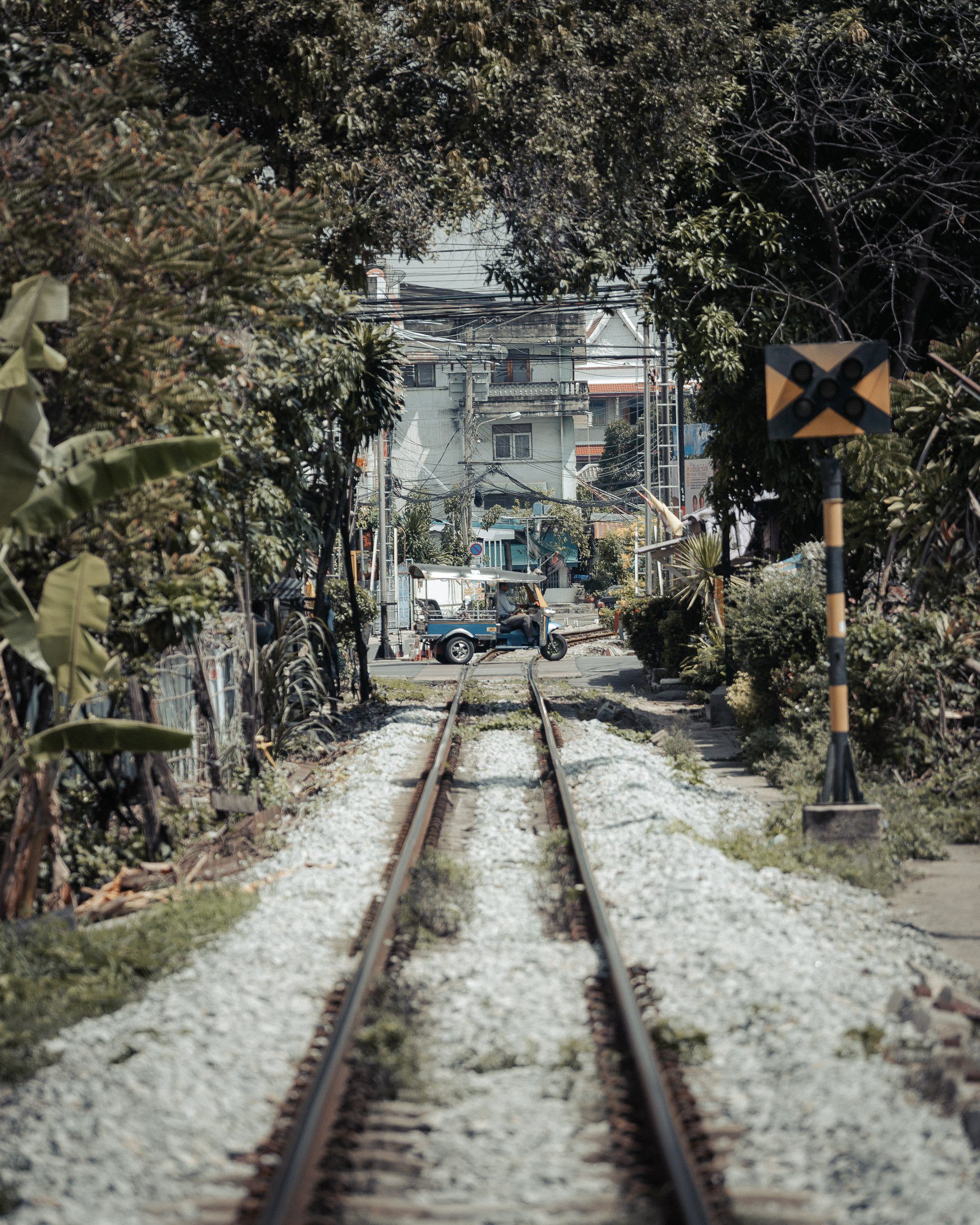 7 Best Photography Spots in Bangkok - Trains of BKK