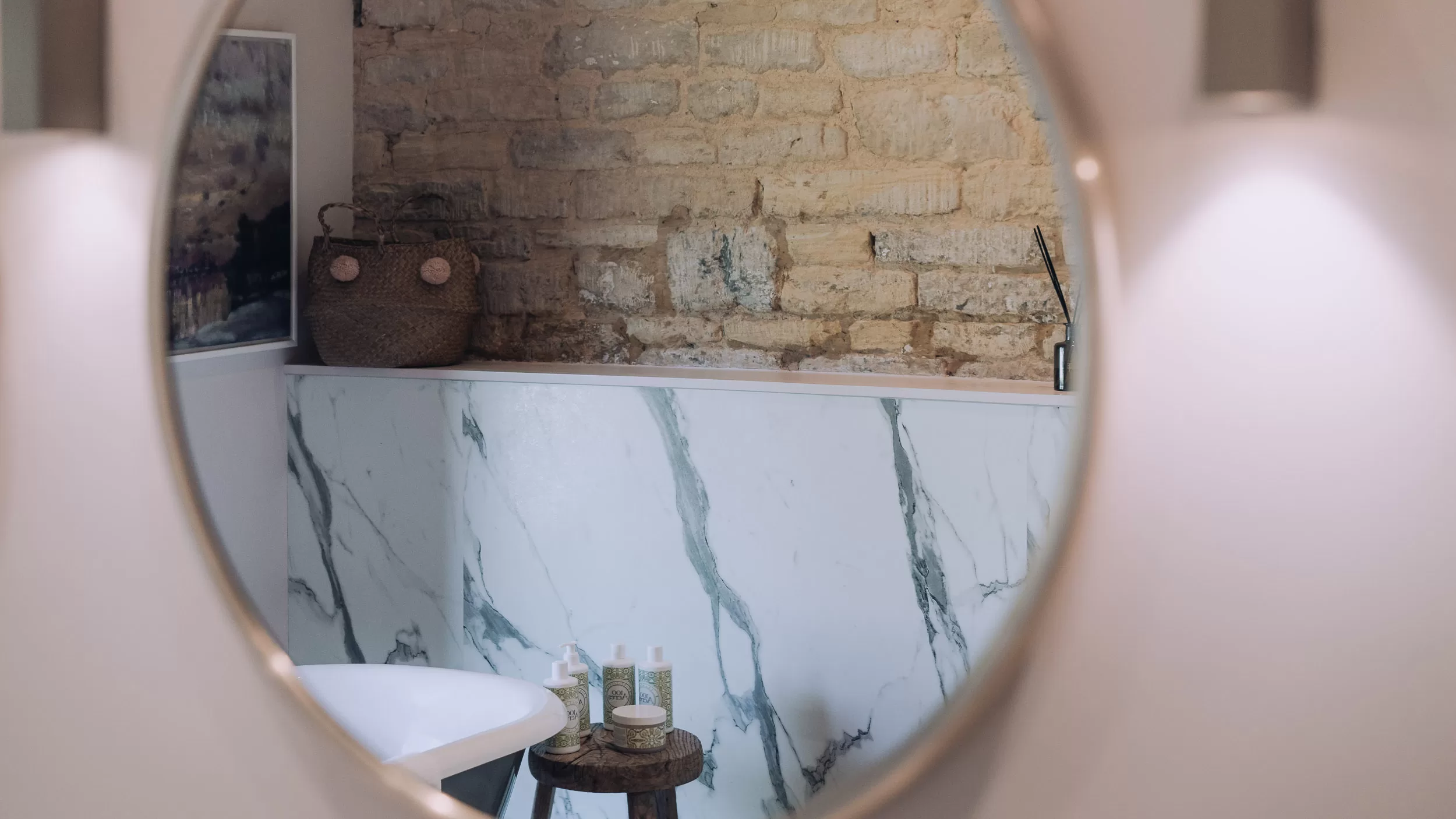 bathroom reflection at Bibury Farm Barns